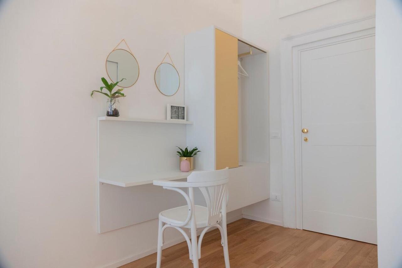 Interno21 Bed and Breakfast Napels Buitenkant foto