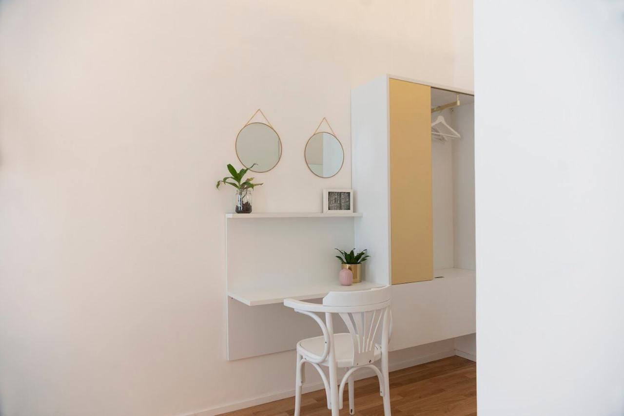 Interno21 Bed and Breakfast Napels Buitenkant foto