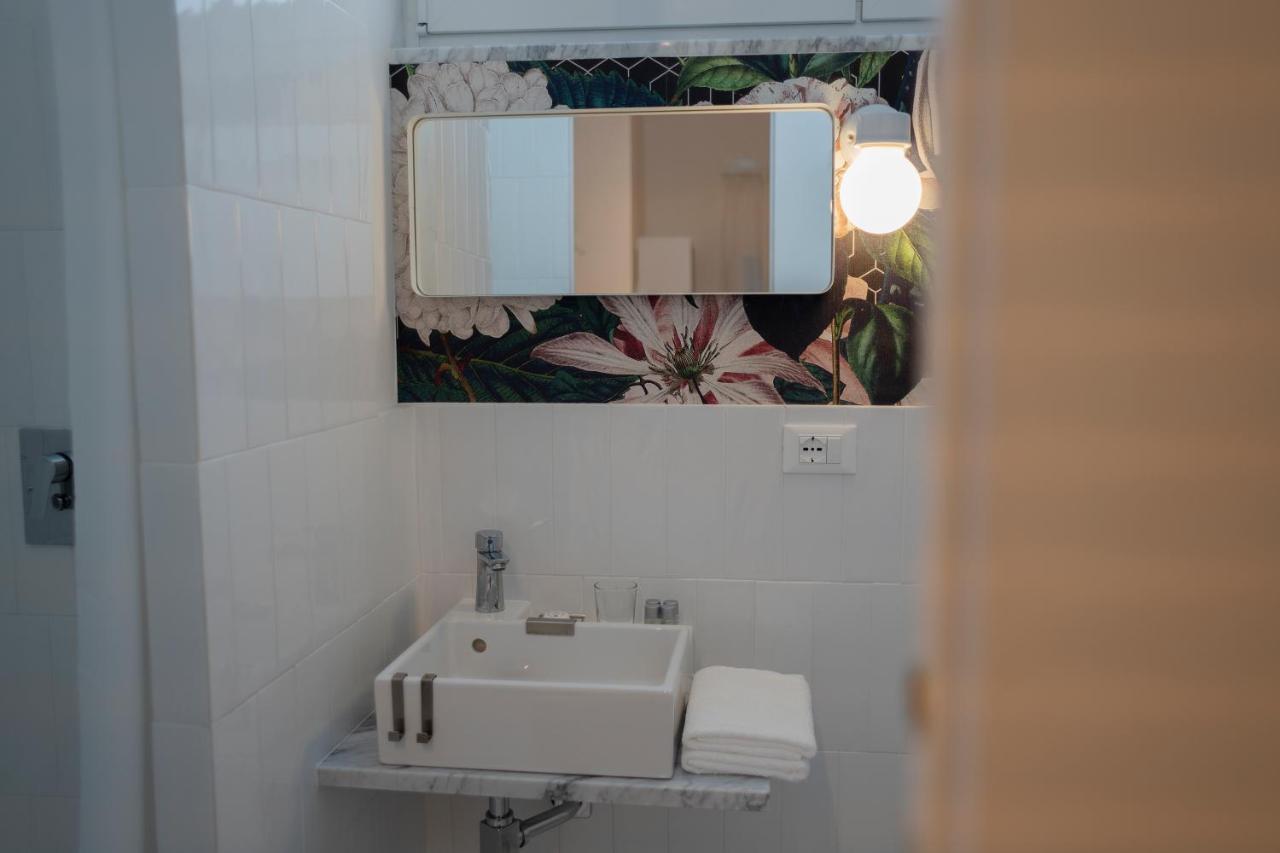 Interno21 Bed and Breakfast Napels Buitenkant foto