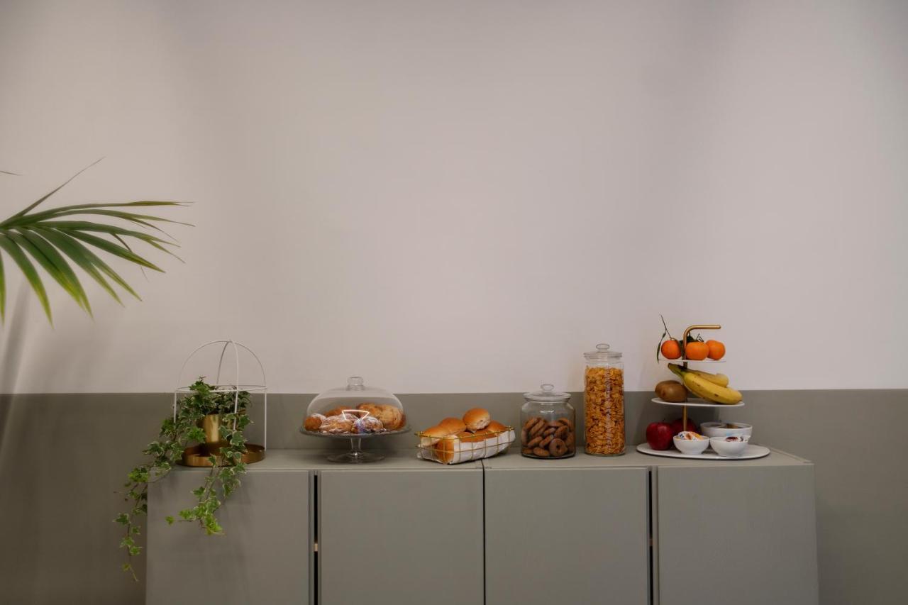 Interno21 Bed and Breakfast Napels Buitenkant foto