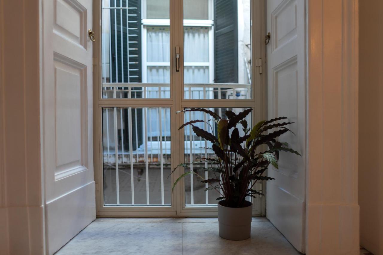 Interno21 Bed and Breakfast Napels Buitenkant foto